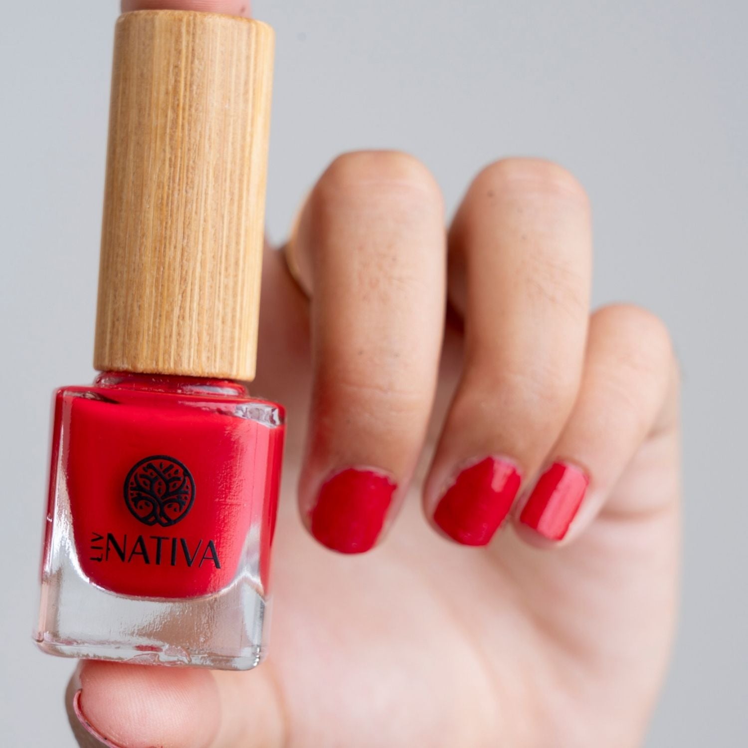 Trío Base Fortalecedora + Esmalte + Brillo de uñas 14 Free Kanvas 10ml.